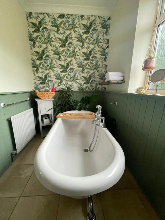 King Size Bed & En Suite Rolled Top Bath Private Lane Harrogate Ngoại thất bức ảnh